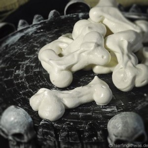 Baiserknochen, Halloween, Grusel, Party, Motto