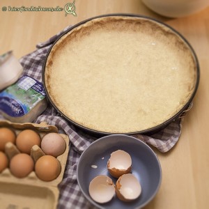 Käsekuchen mit Teigboden, kleiner Mandelanteil