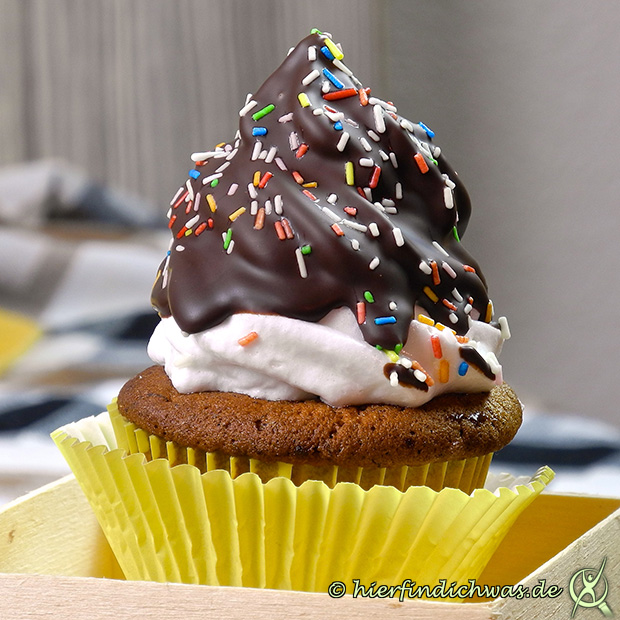 Schokocupcakes mit Marshmellow Topping