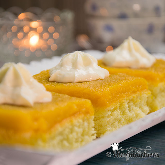 Apfelkuchen mit Aprikose und Quark