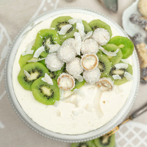 Kiwi-Kokostorte mit Mandarinen